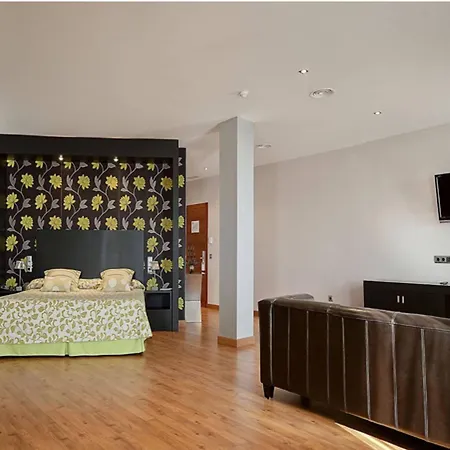 Hotel Campos De
