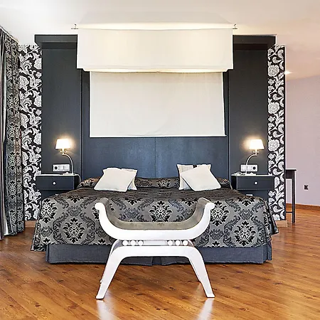 Hotel Campos De