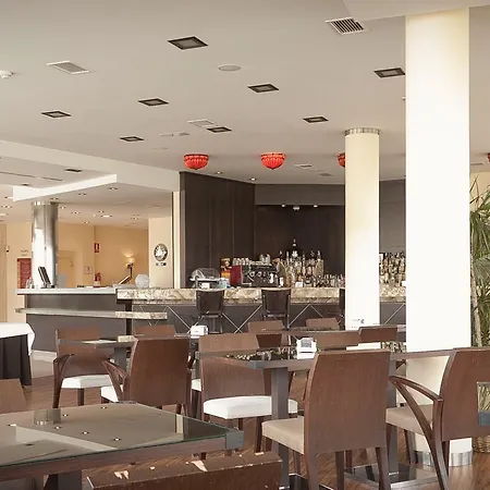 Hotell Campos De 4*
